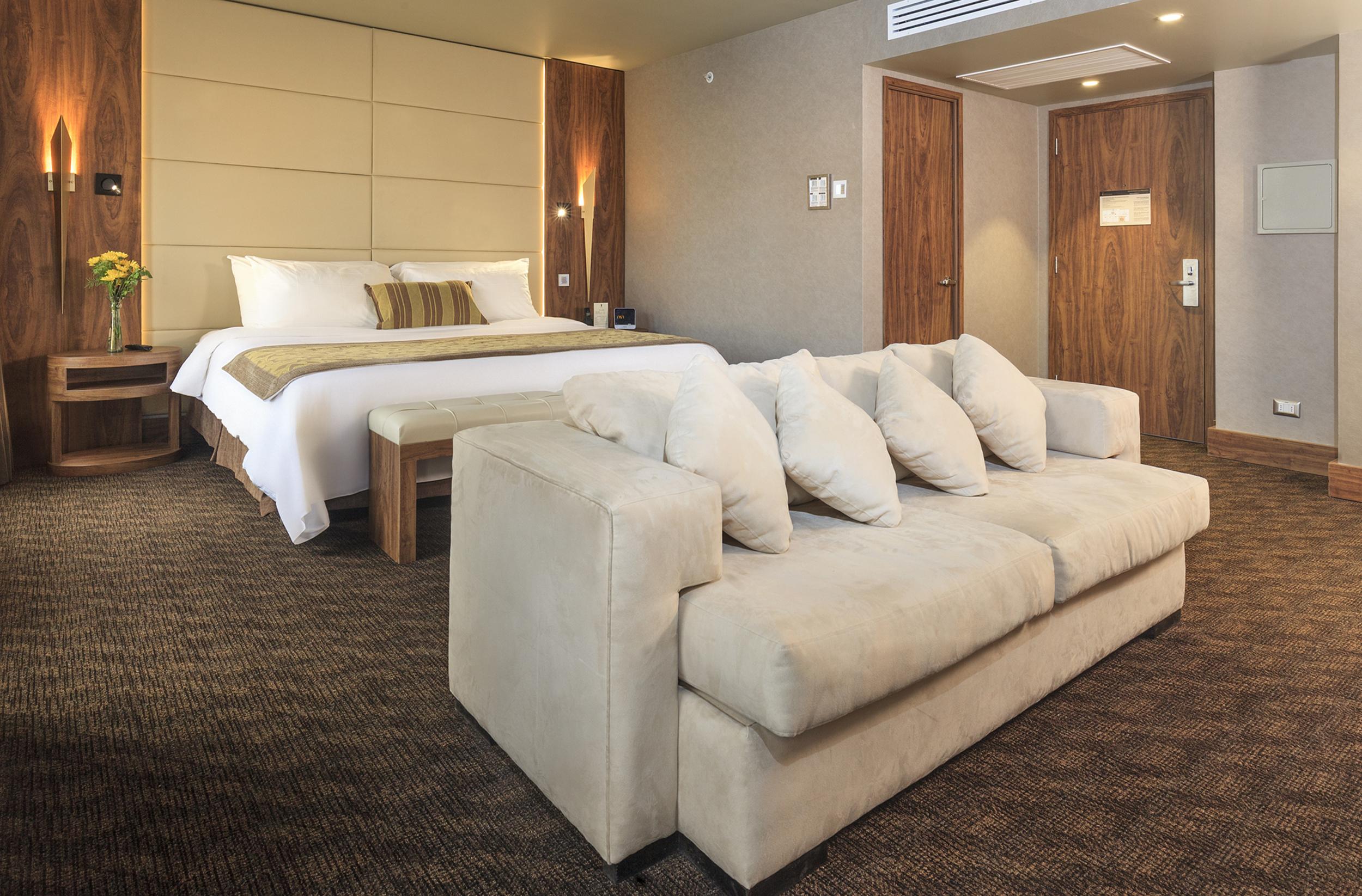 فندق ريغال باسيفيك سانتياغو المظهر الخارجي الصورة Suite at the Radisson Blu Hotel, Brussels